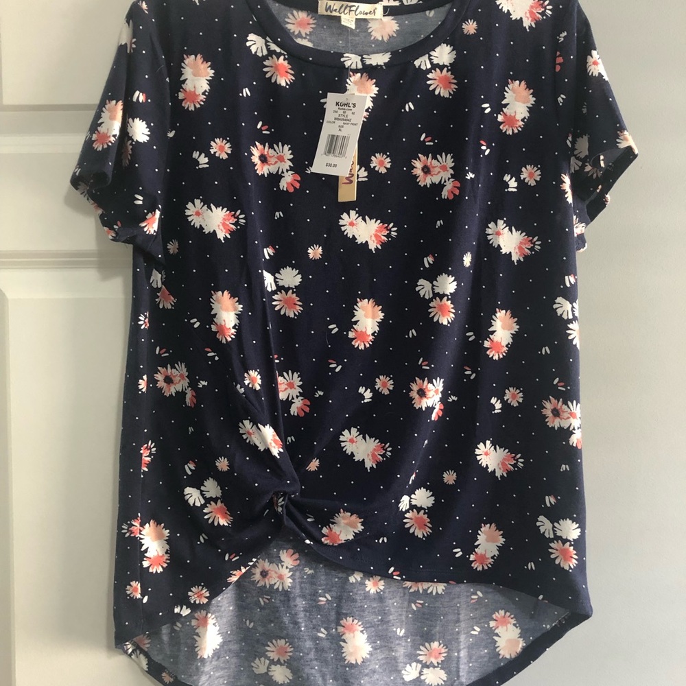 T shirt NWT